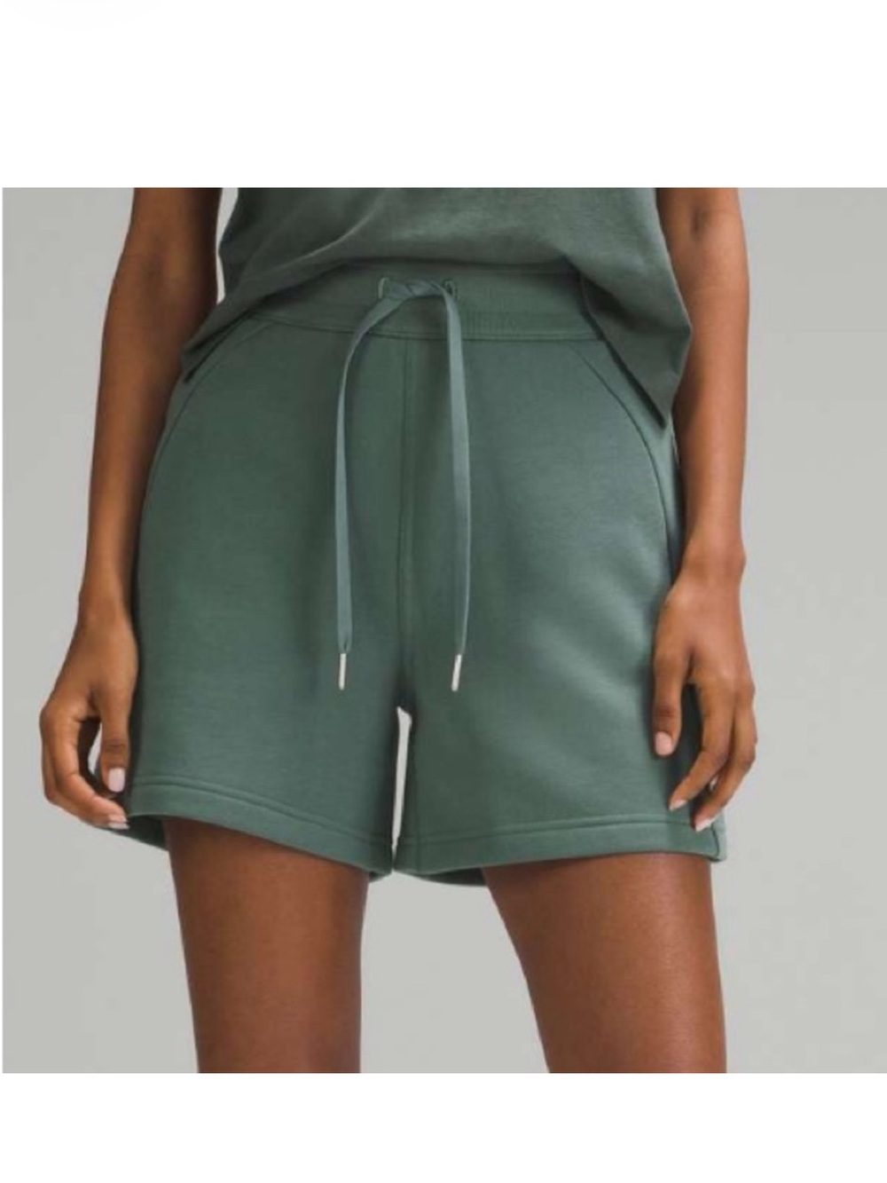 Lululemon Scuba High-Rise Shorts